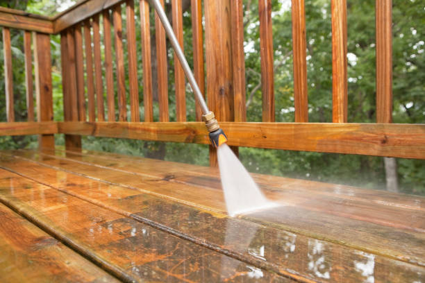 Why Choose Our Certified Pressure Washing Experts for Your Project Needs in Savannah, TX?